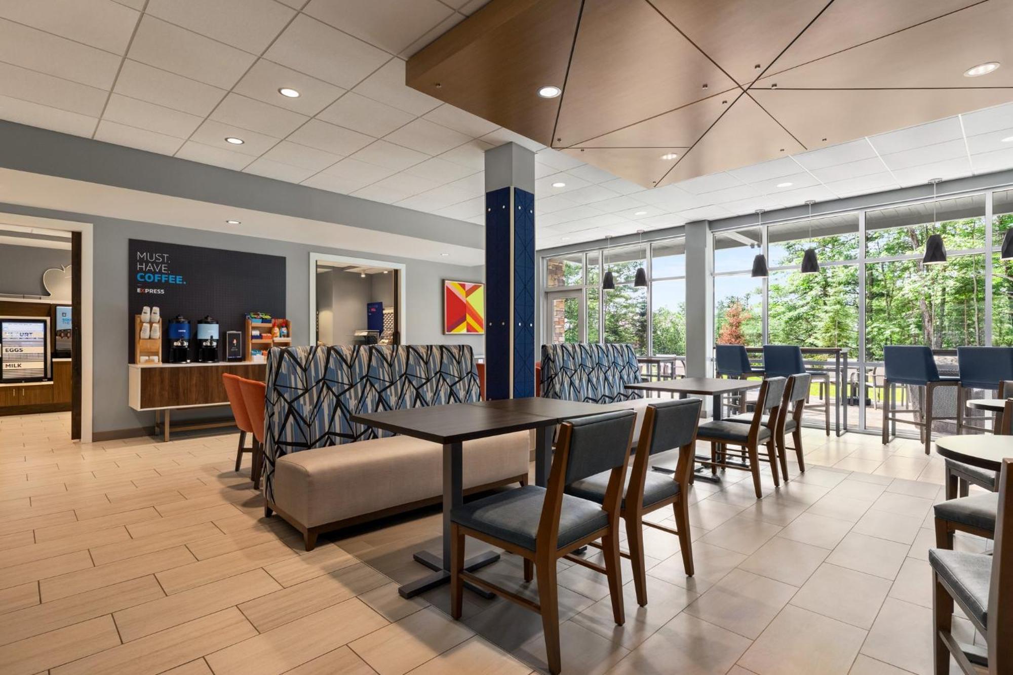 Holiday Inn Express & Suites Rhinelander By Ihg エクステリア 写真