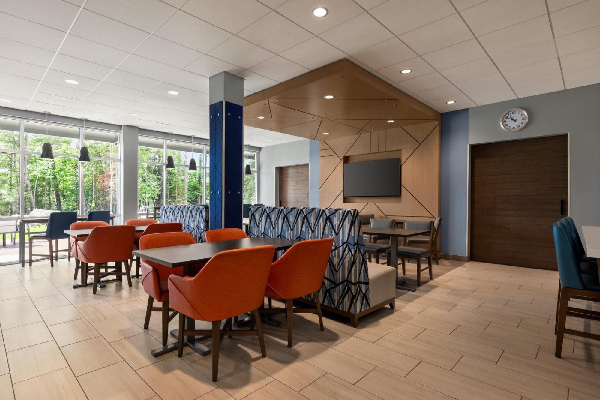 Holiday Inn Express & Suites Rhinelander By Ihg エクステリア 写真