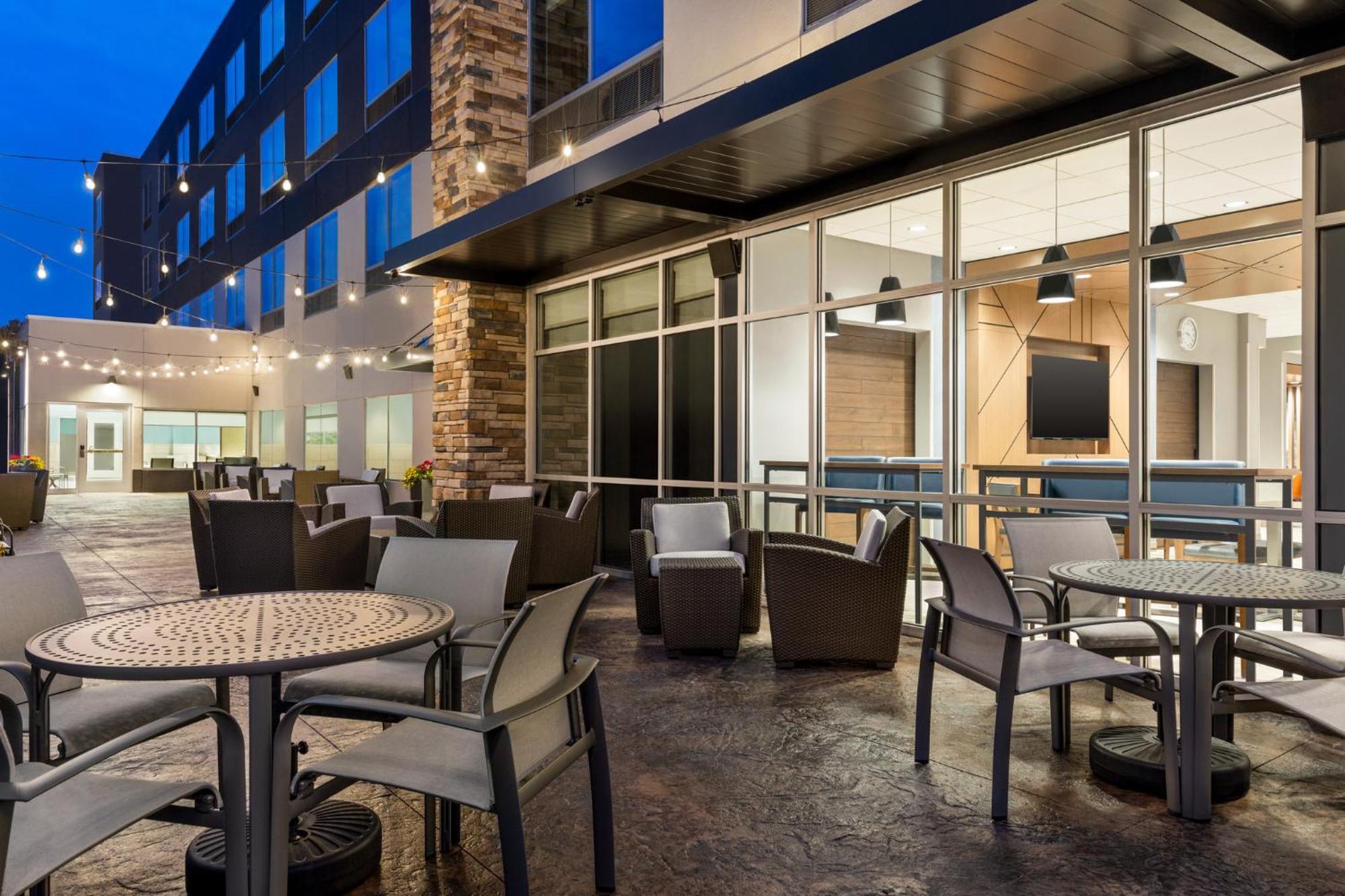 Holiday Inn Express & Suites Rhinelander By Ihg エクステリア 写真